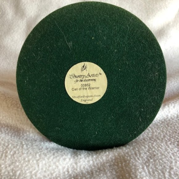 Country Artists Call of the Warrior Indian woman with wolf figurine - Picture 11 of 13